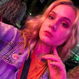 Meet your Posher, Brooke